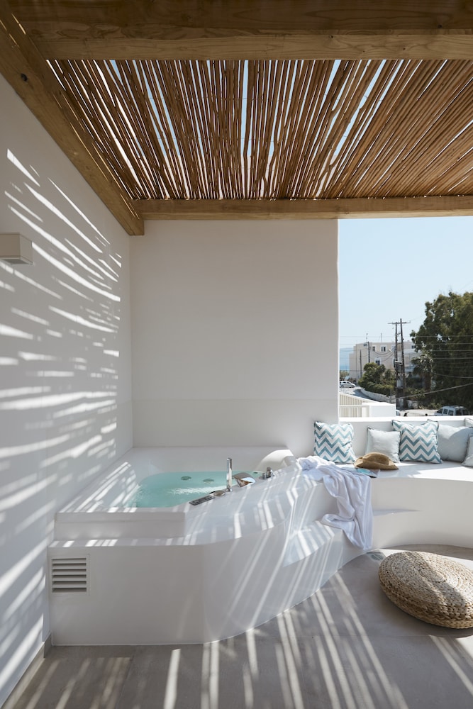 Arco Solium Suites 21/48
