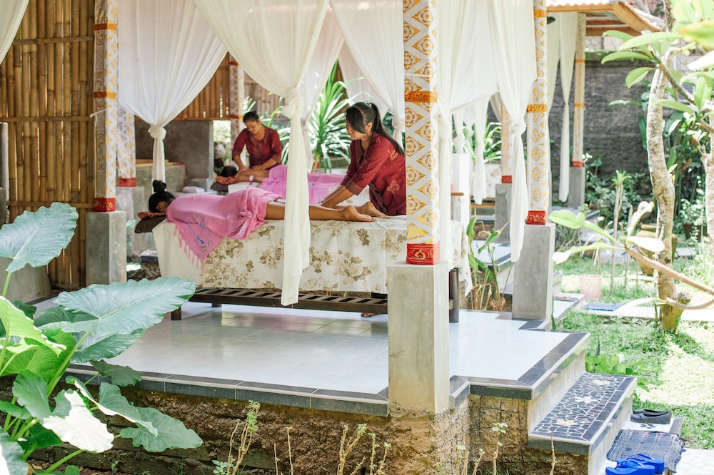 DEWANGGA BUNGALOW 33/71