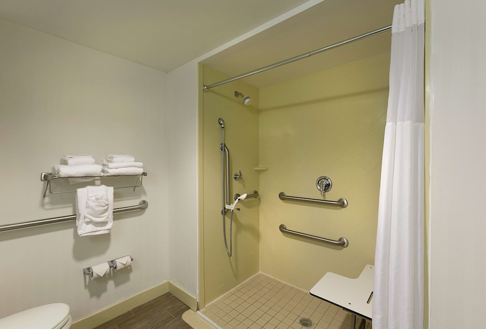 Hampton Inn Charlotte Belmont 16/47