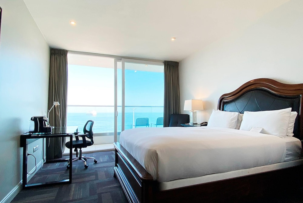 Deluxe, Double Bed, Ocean Front
