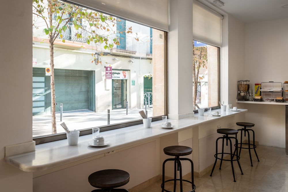 Hostal Baler 32/34