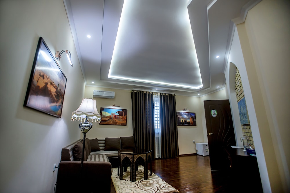 Arkanchi Hotel 26/48