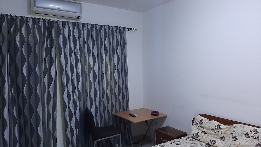 Aziz Residence 23/37