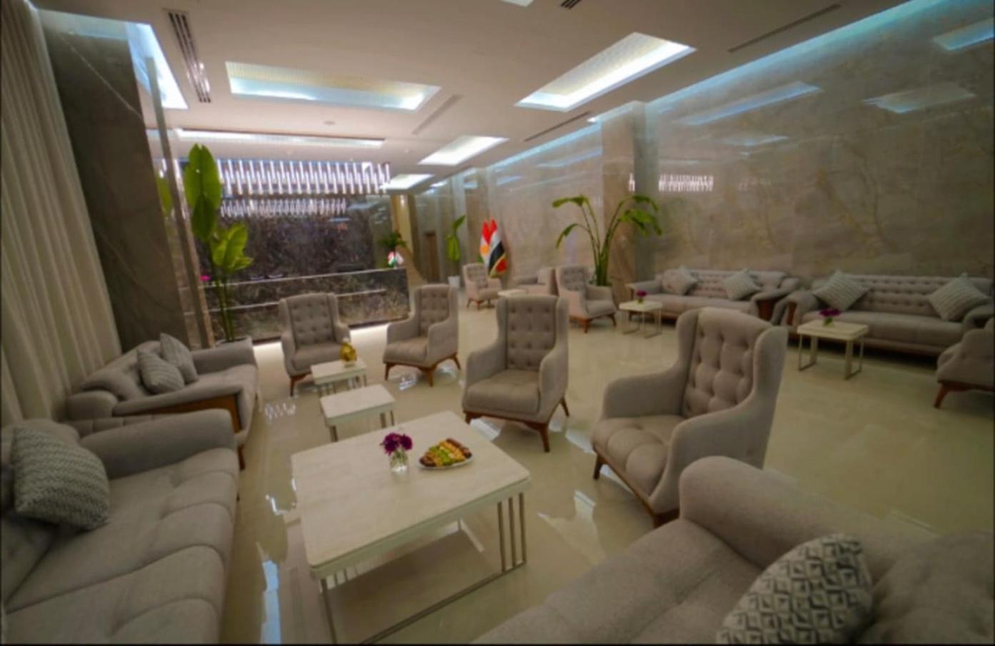 BAZ Hotel 59/73