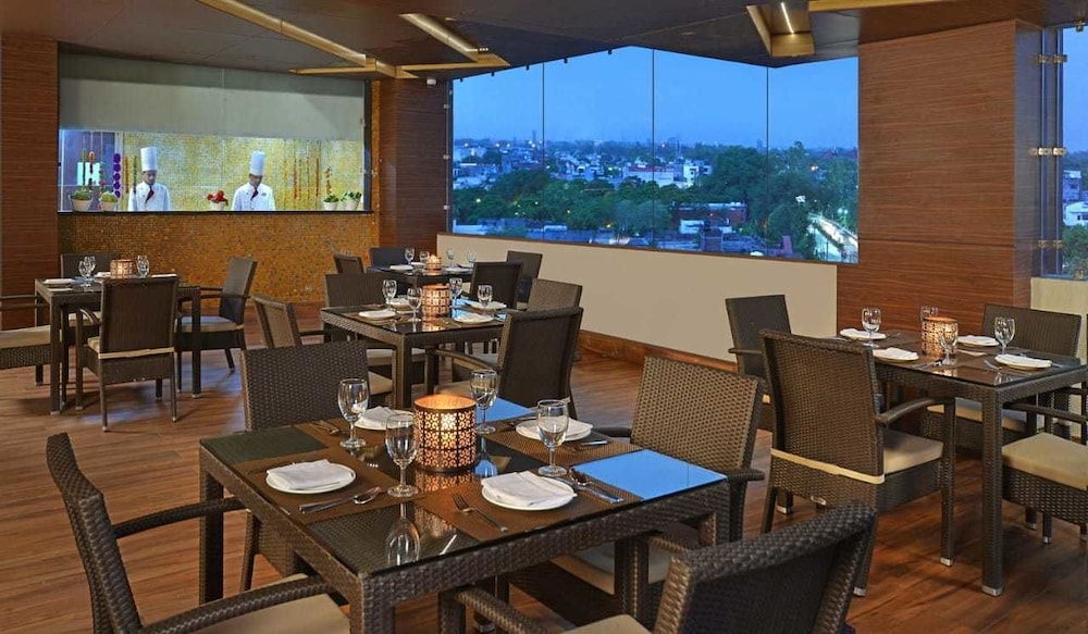 Golden Sarovar Portico 38/59