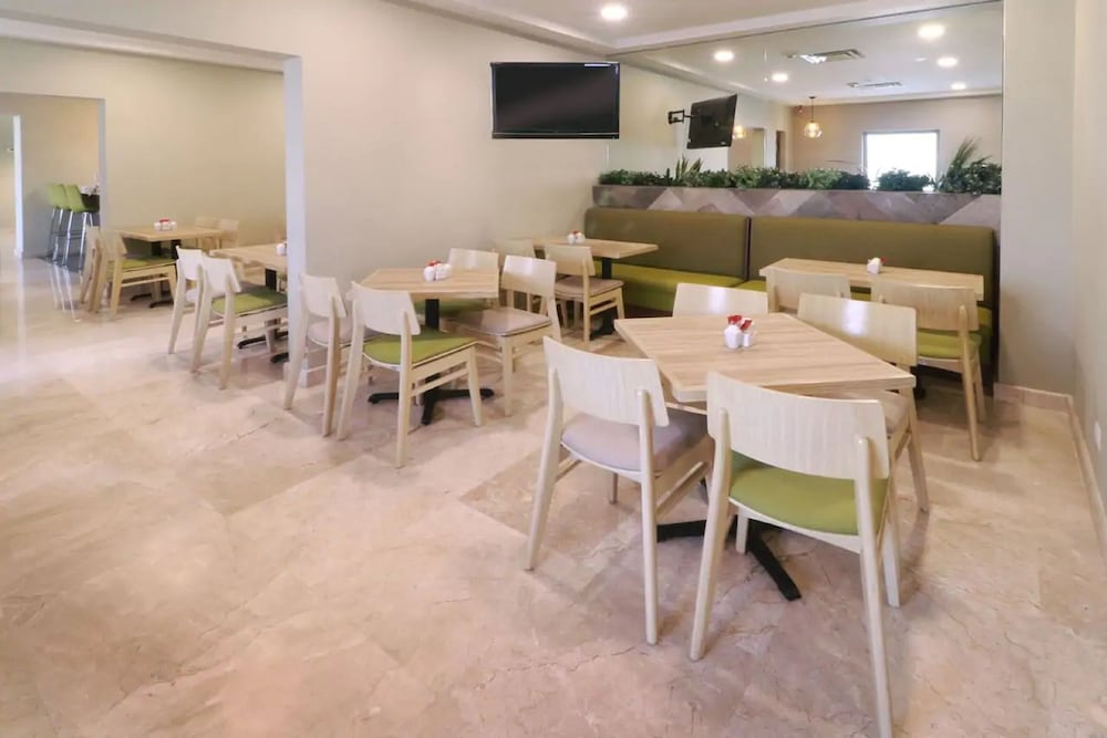 Wyndham Garden Monterrey Valle Real 27/41