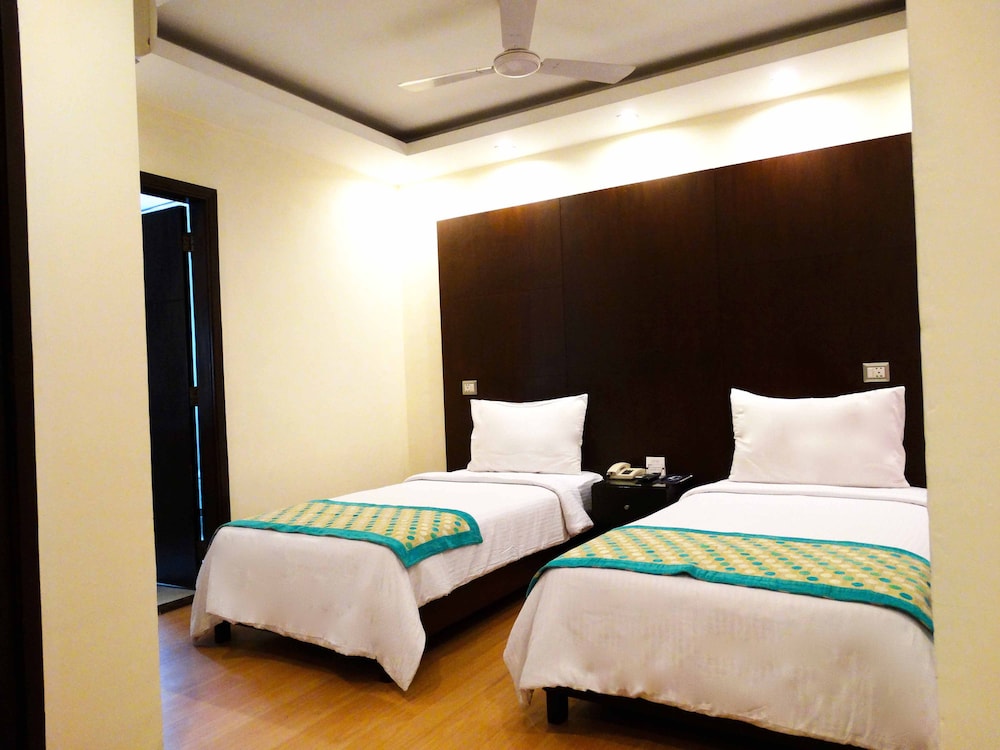 HOTEL THE LEGEND INN 18/49