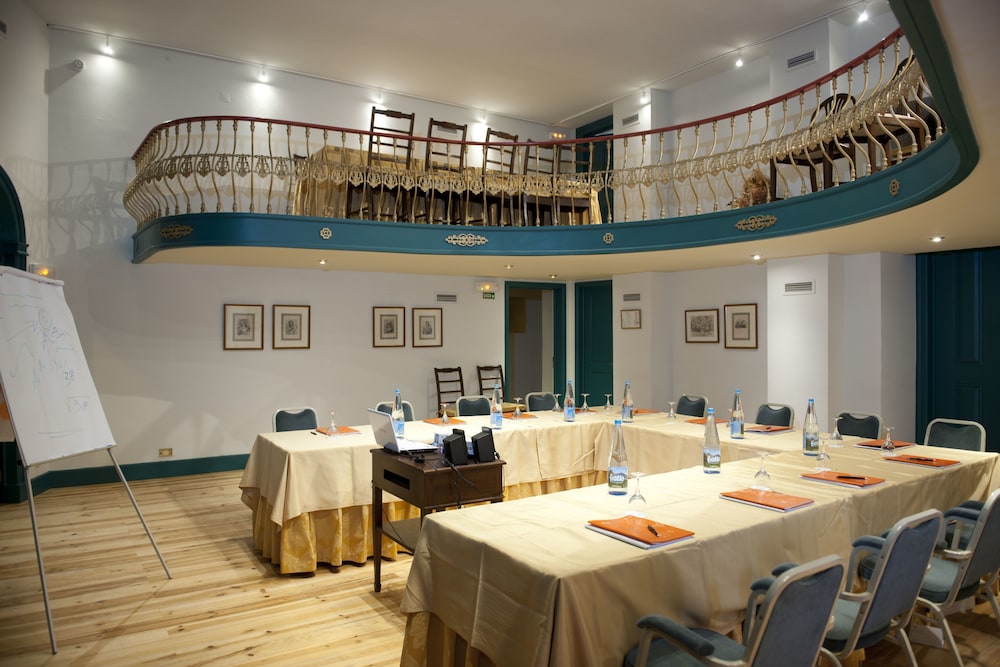 Pousada Palacio De Queluz - Historic Hotel 26/27