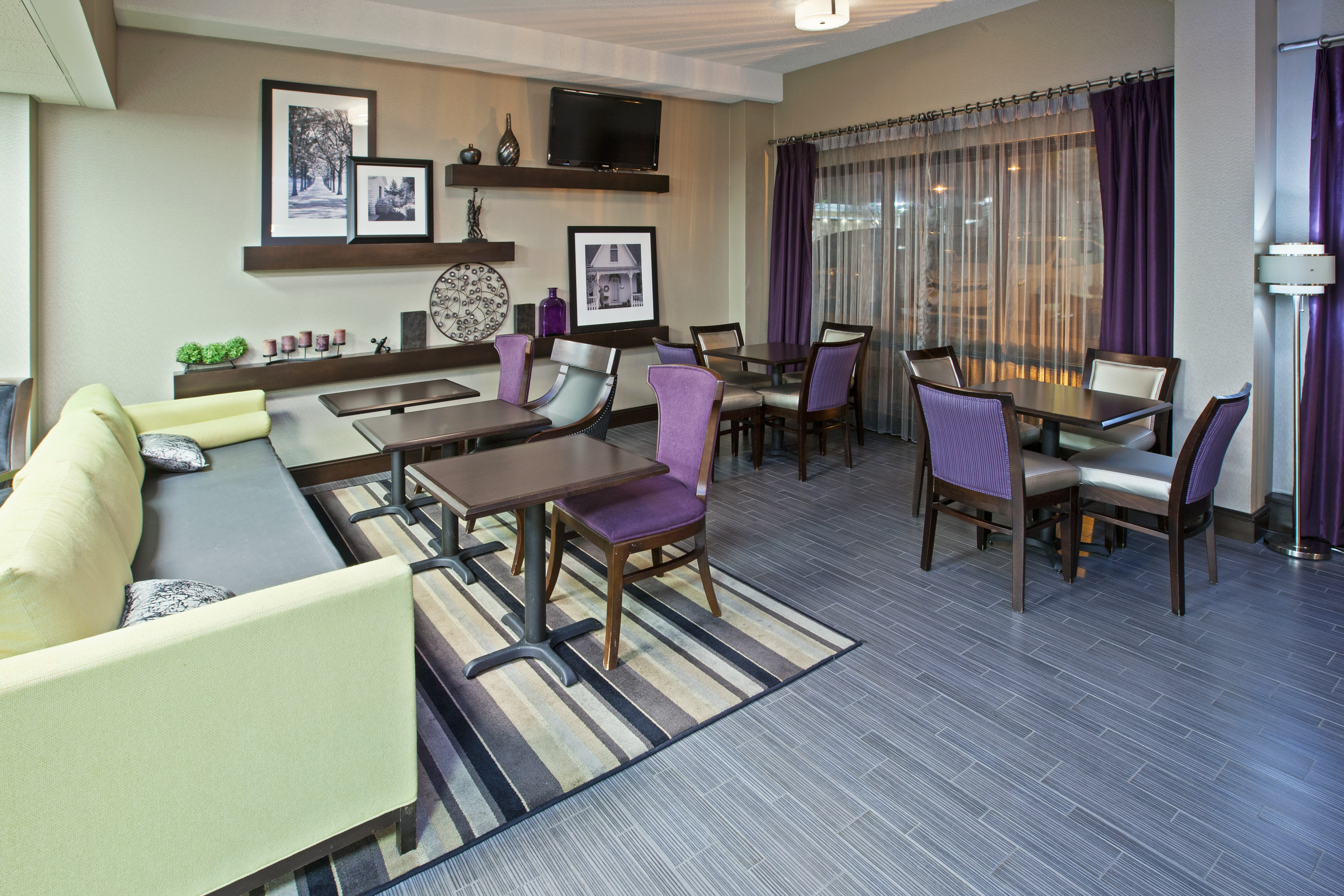 Hampton Inn Knoxville Airport 53/75