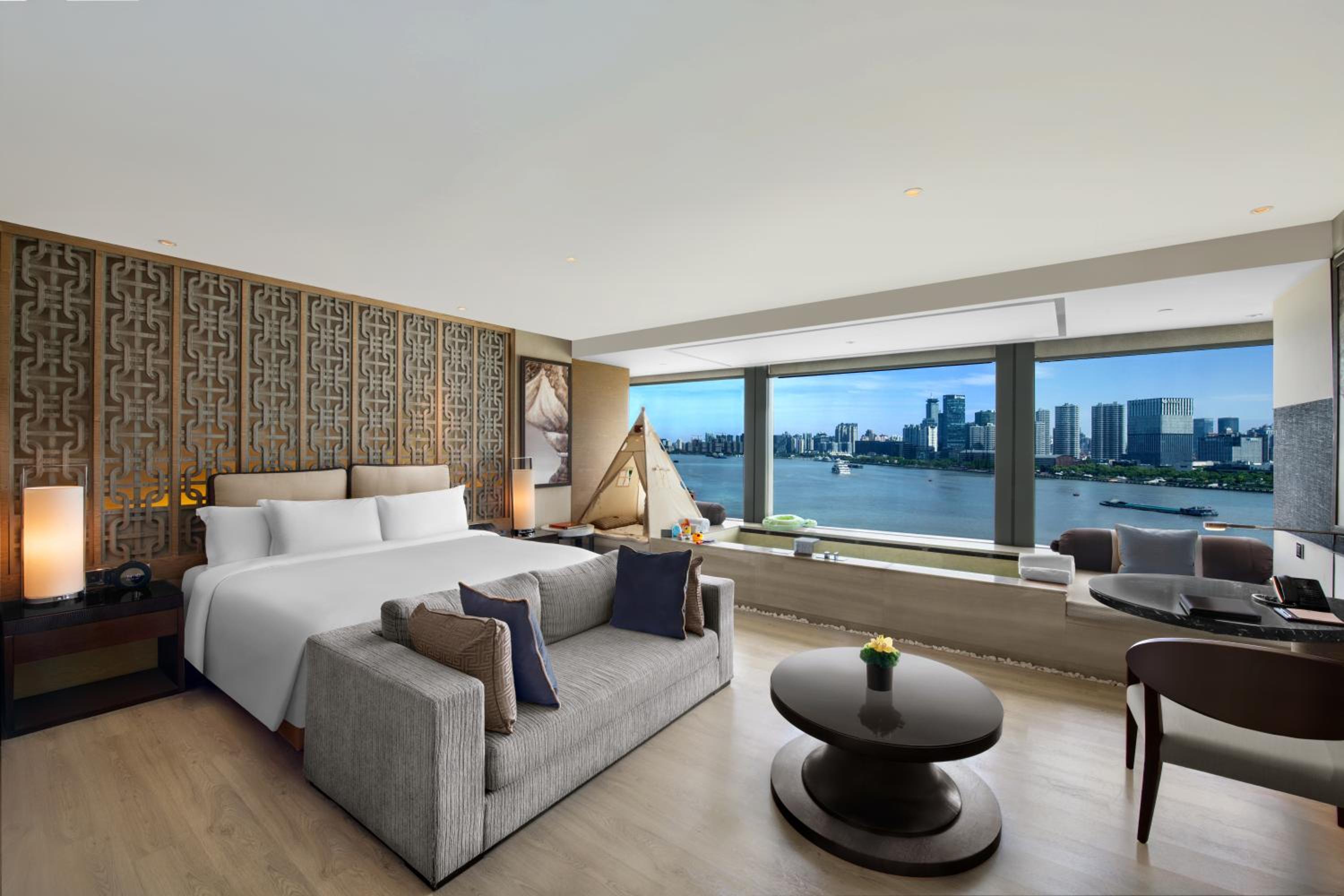 Oasis, Family, King Bed, with Child Extra Bed, with Pool