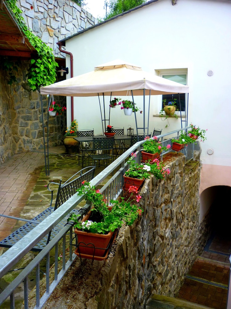 Resort Costa Morroni 6/90