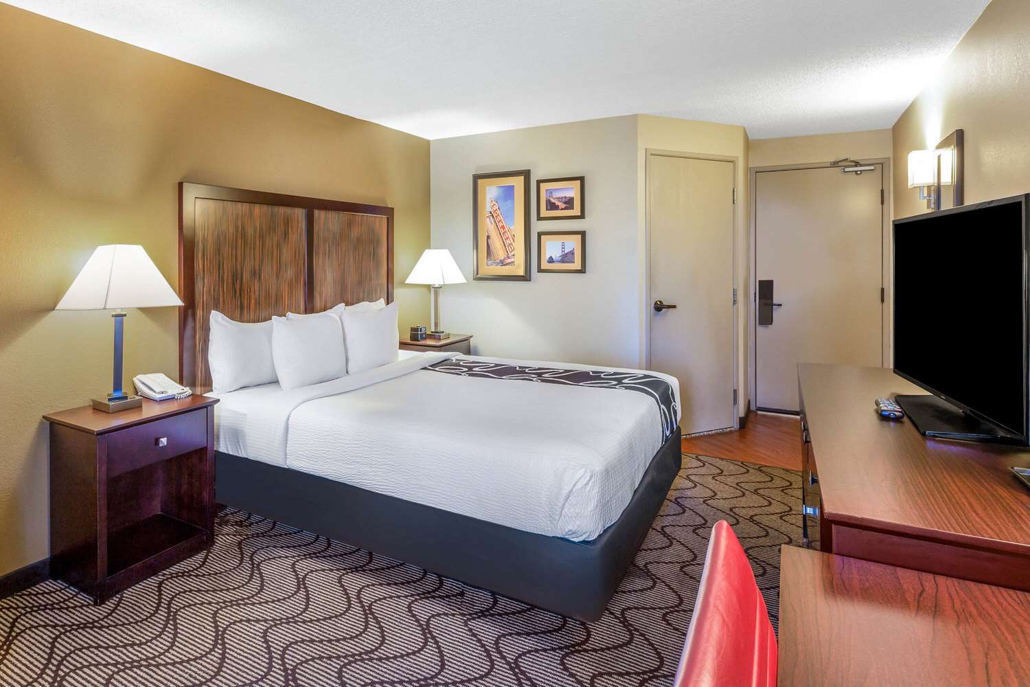 La Quinta Inn And Suites By Wyndham Oakland Airport Coliseum 15/45