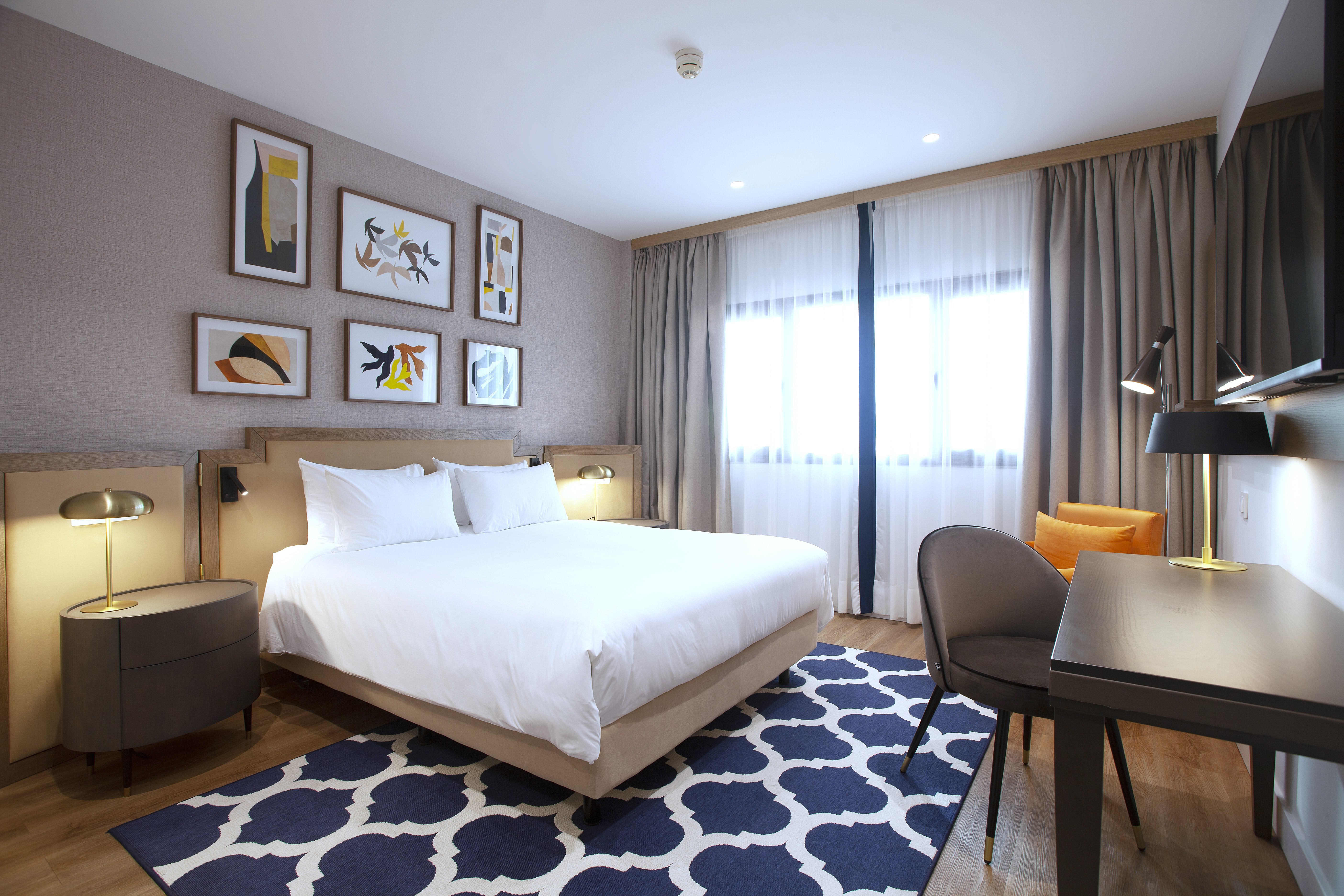 Holiday Inn Madrid Las Tablas 12/80