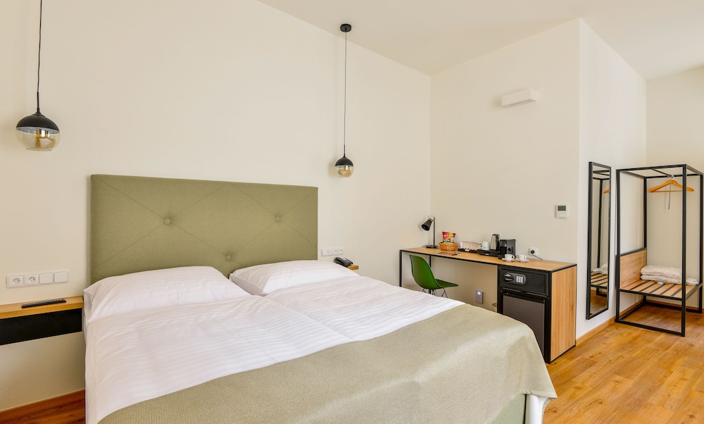 Hotel Garden Court 28/72