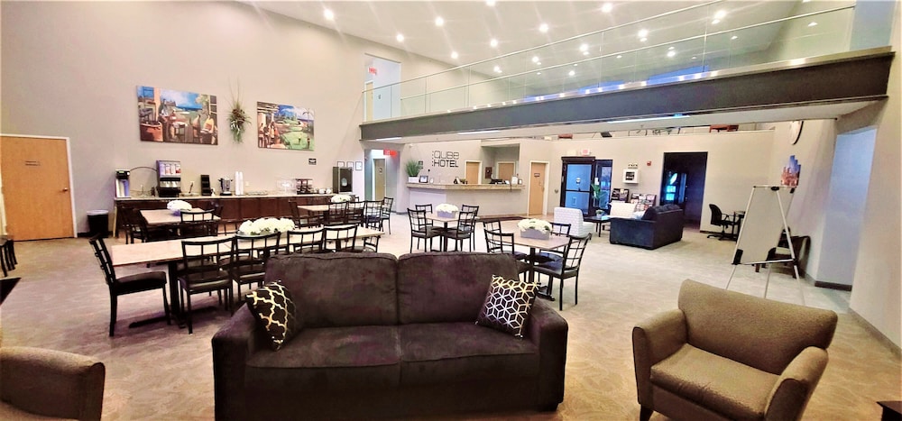 Qube Hotel Polk City 16/39