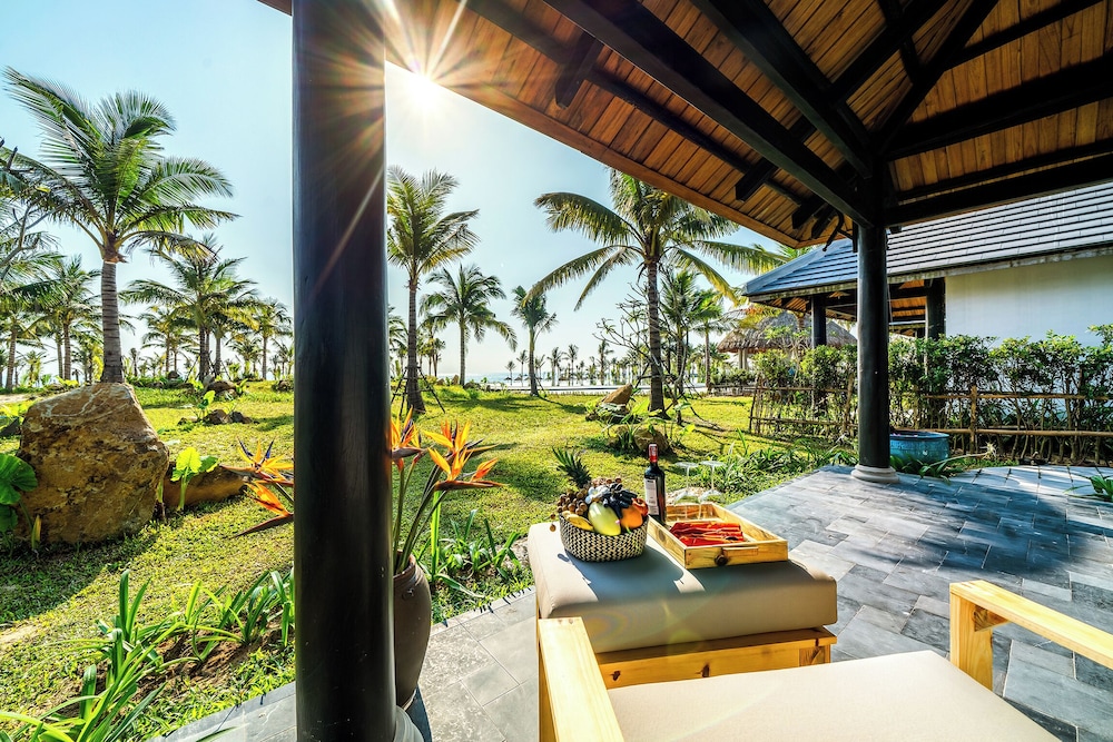 Bliss Hoi An Beach Resort and Wellness 20/49