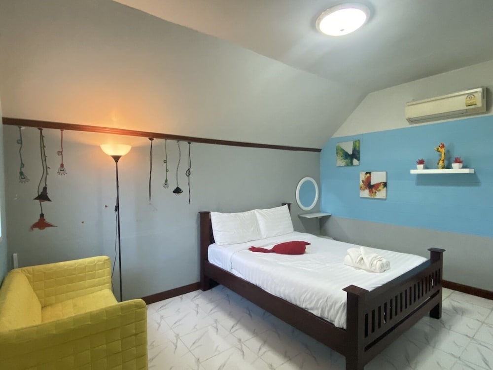 Goodview Resort & Camping 12/50