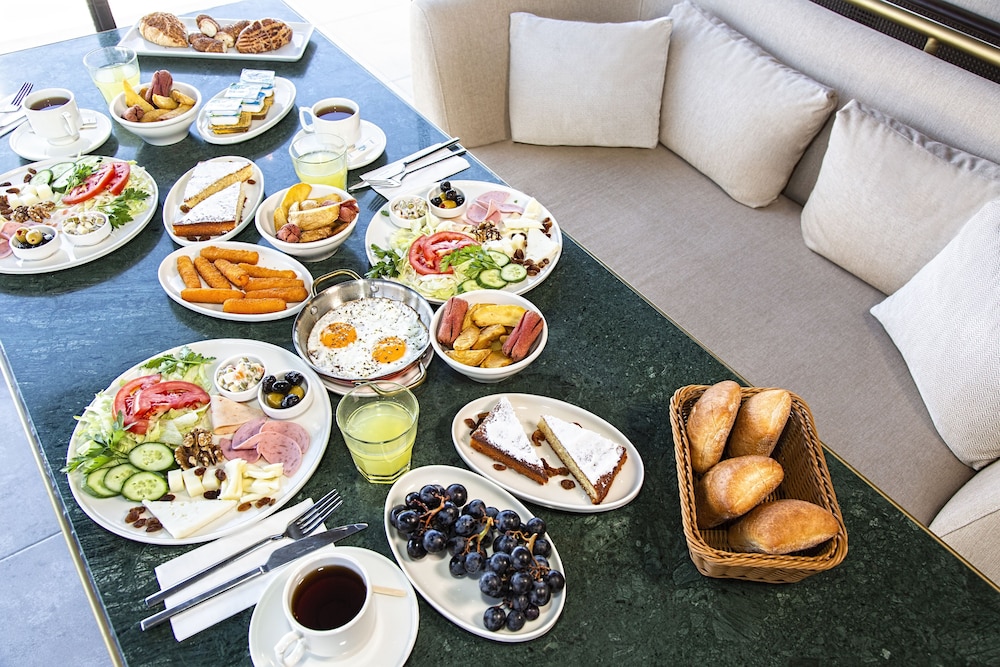 Mest Hotel 34/46