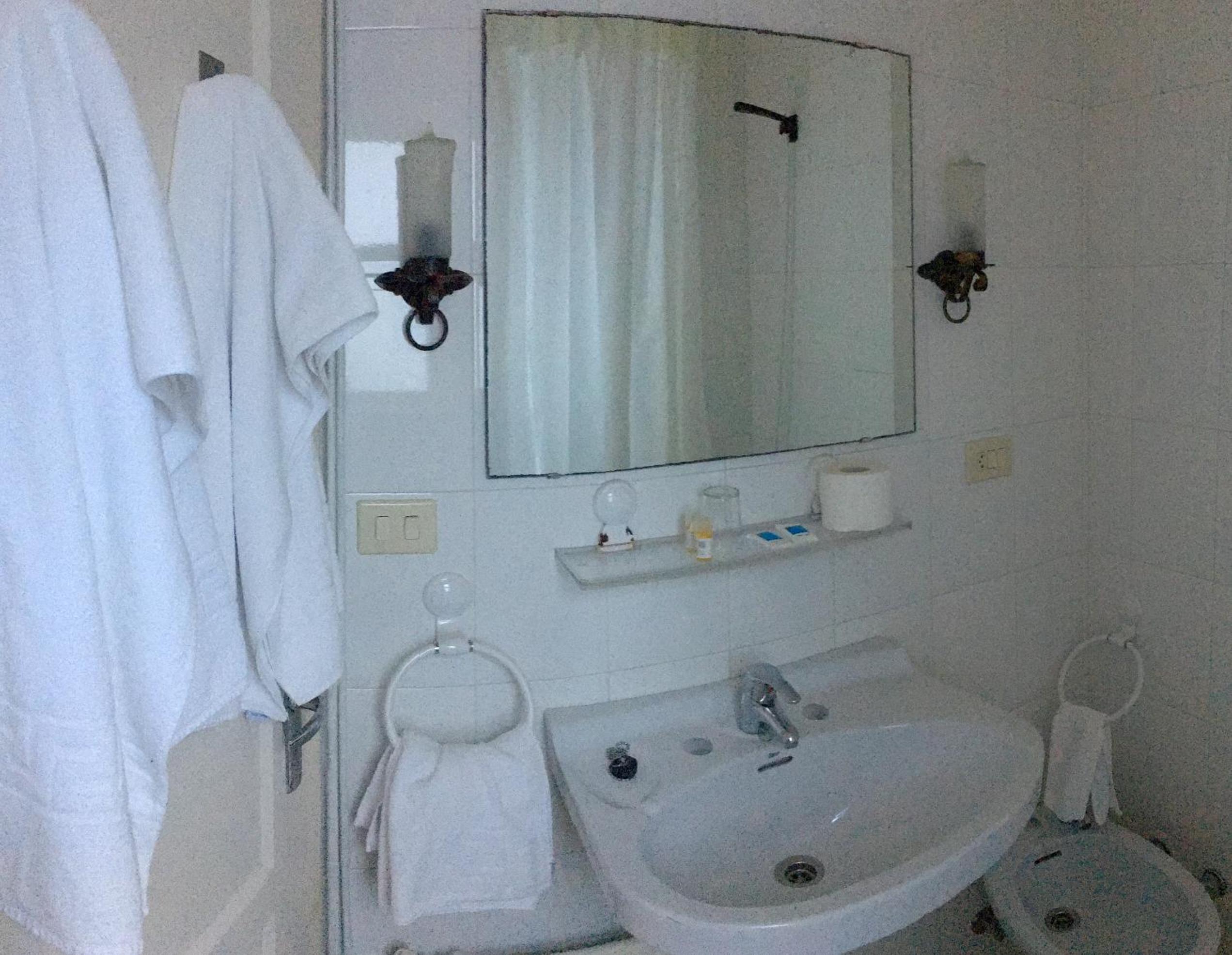 Hotel Bayona 55/59