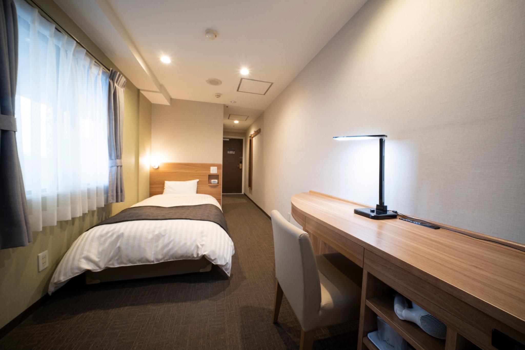 Semi Room, Superior, Semi Double Bed, Smoking