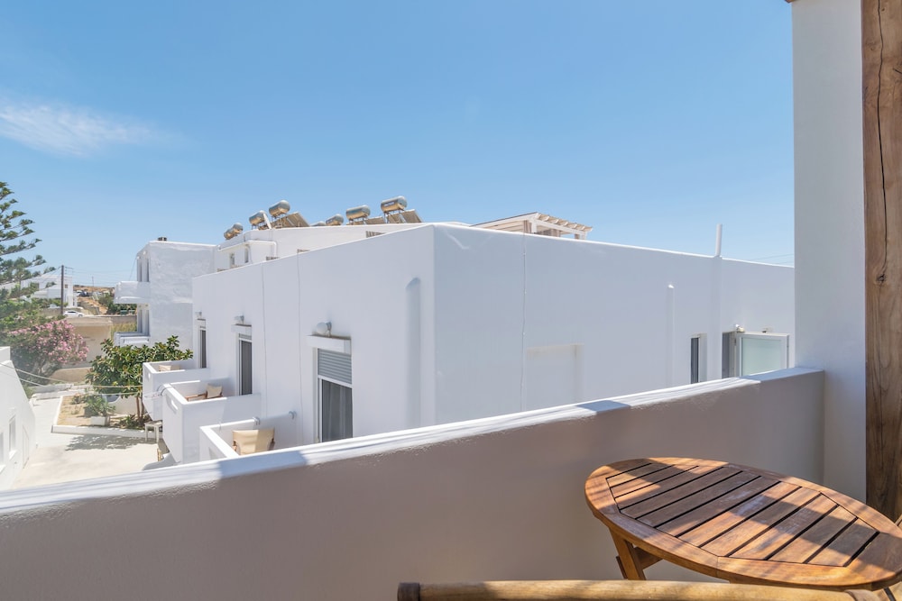 Arco Solium Suites 45/48
