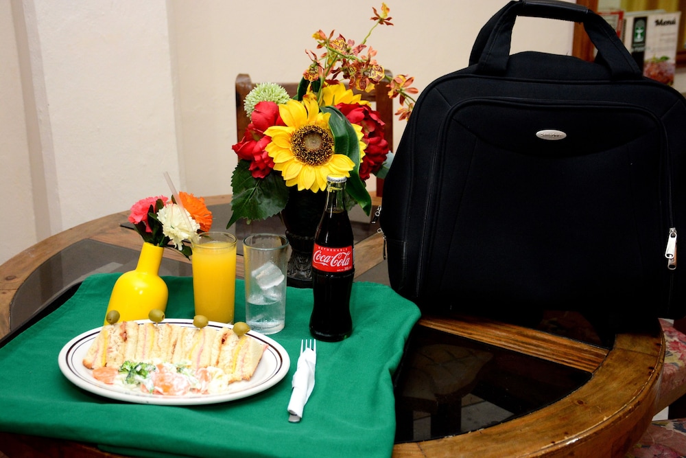 Hotel Las Fuentes 42/64