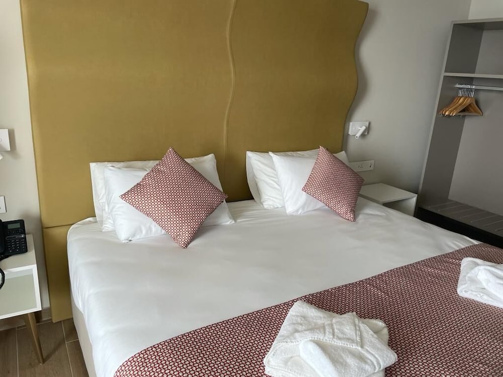 Seaview Hotel Malta - Adults Only 8/39