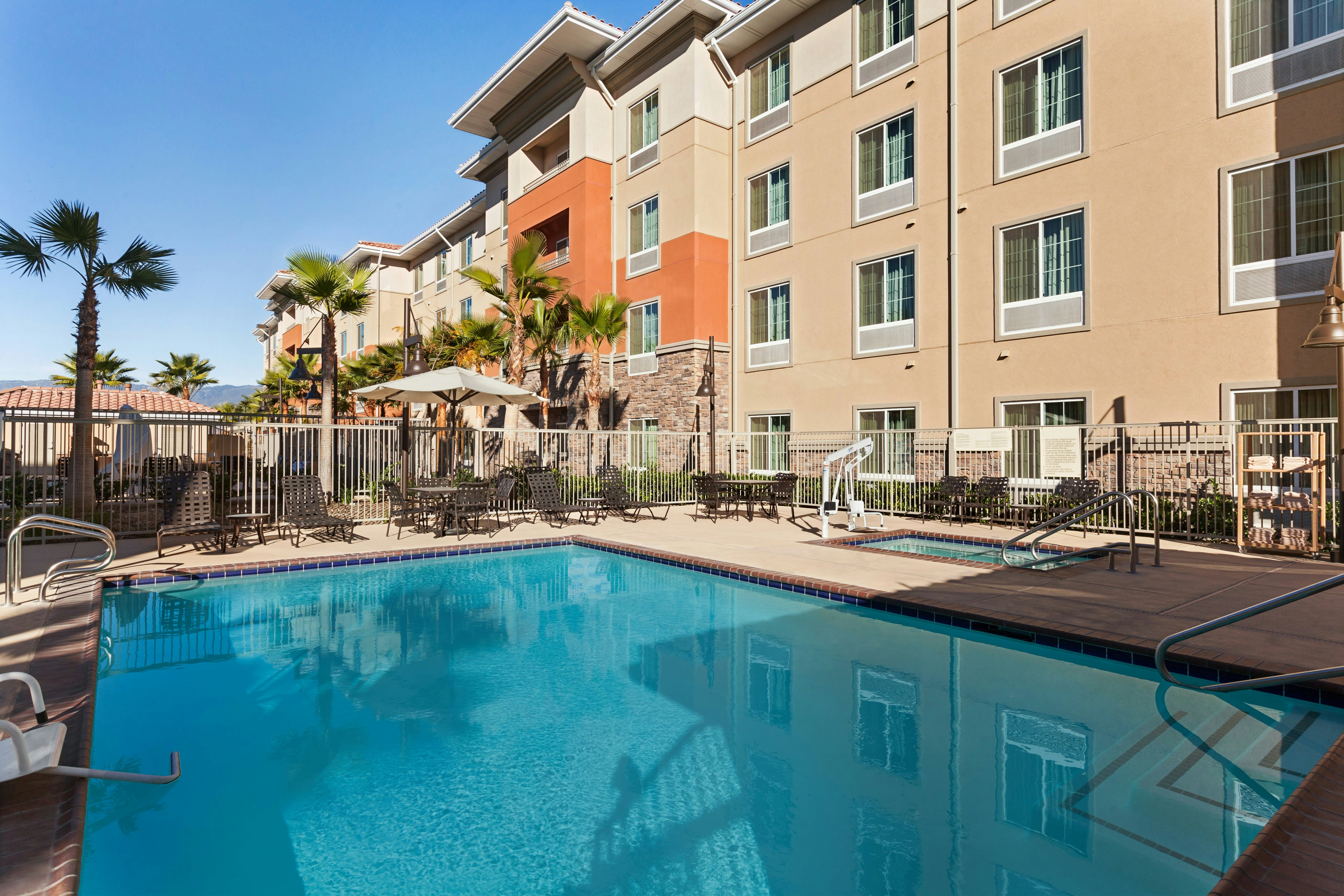 Hampton Inn And Suites San Bernardino in SAN BERNARDINO - CA