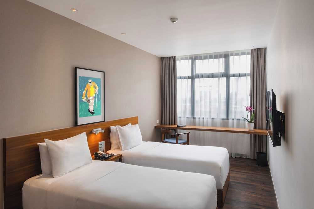 Veranda Serviced Residence @ Puri 28/74