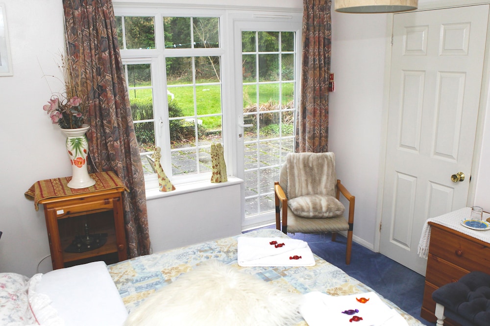 Da Vinci Guest House Gatwick 1/56