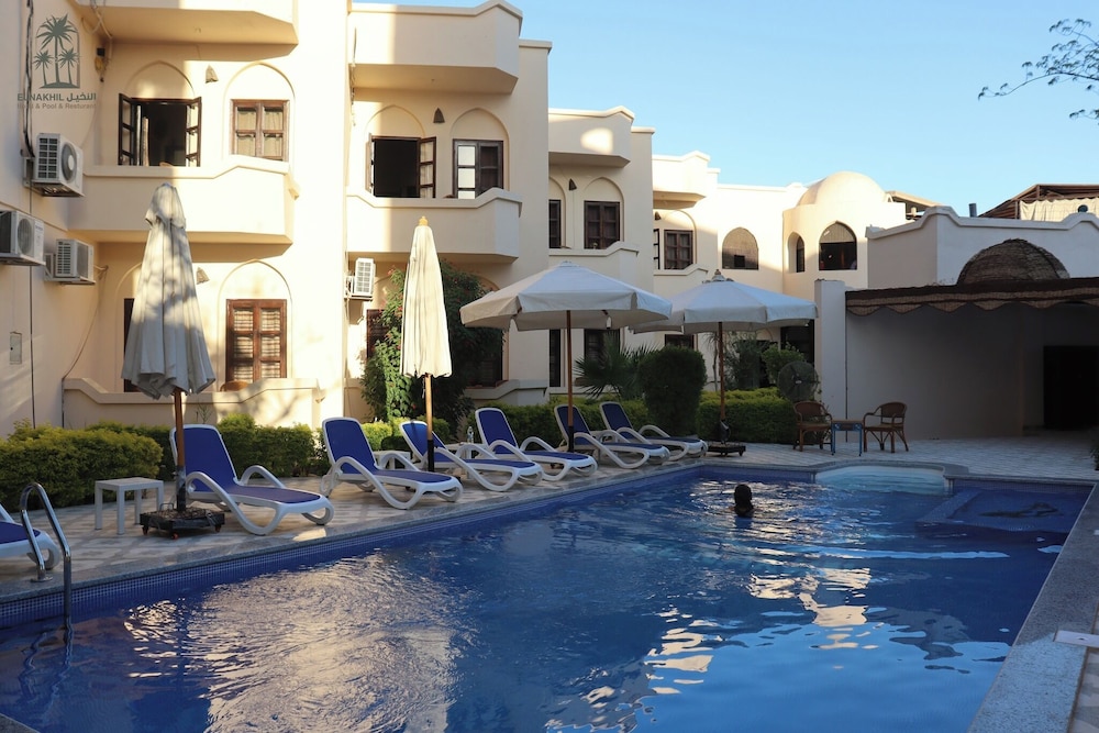 El Nakhil Hotel 24/50
