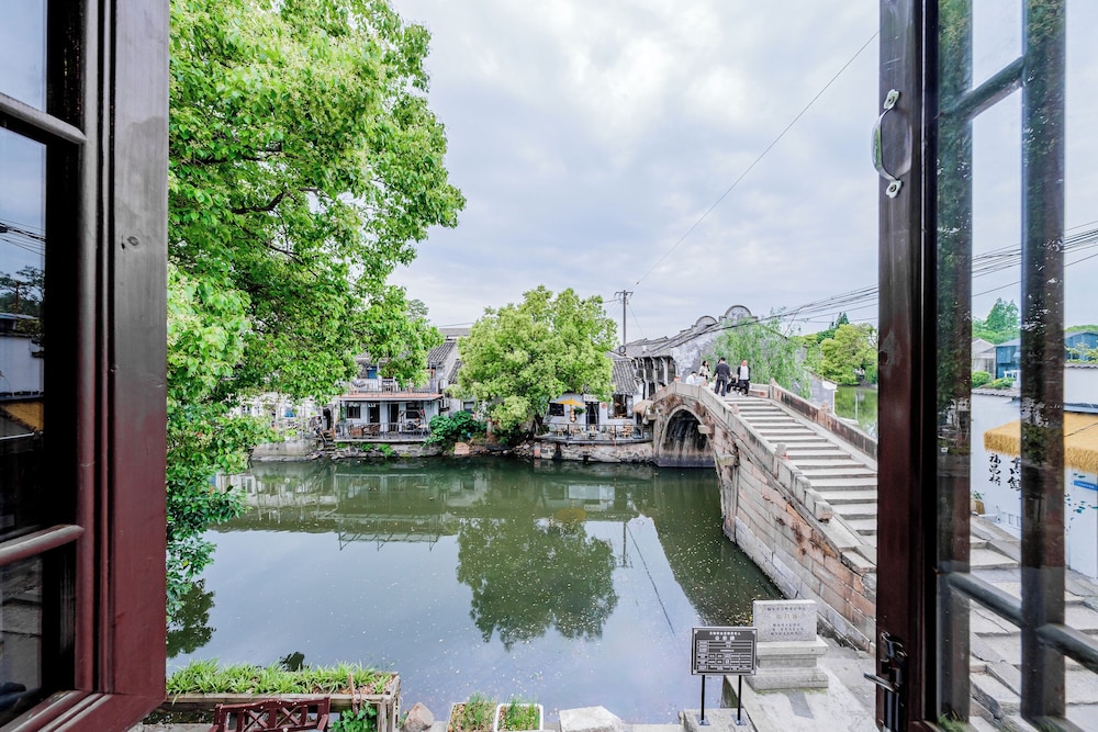 Wuzhen Liangzhu Boutique Inn 45/50