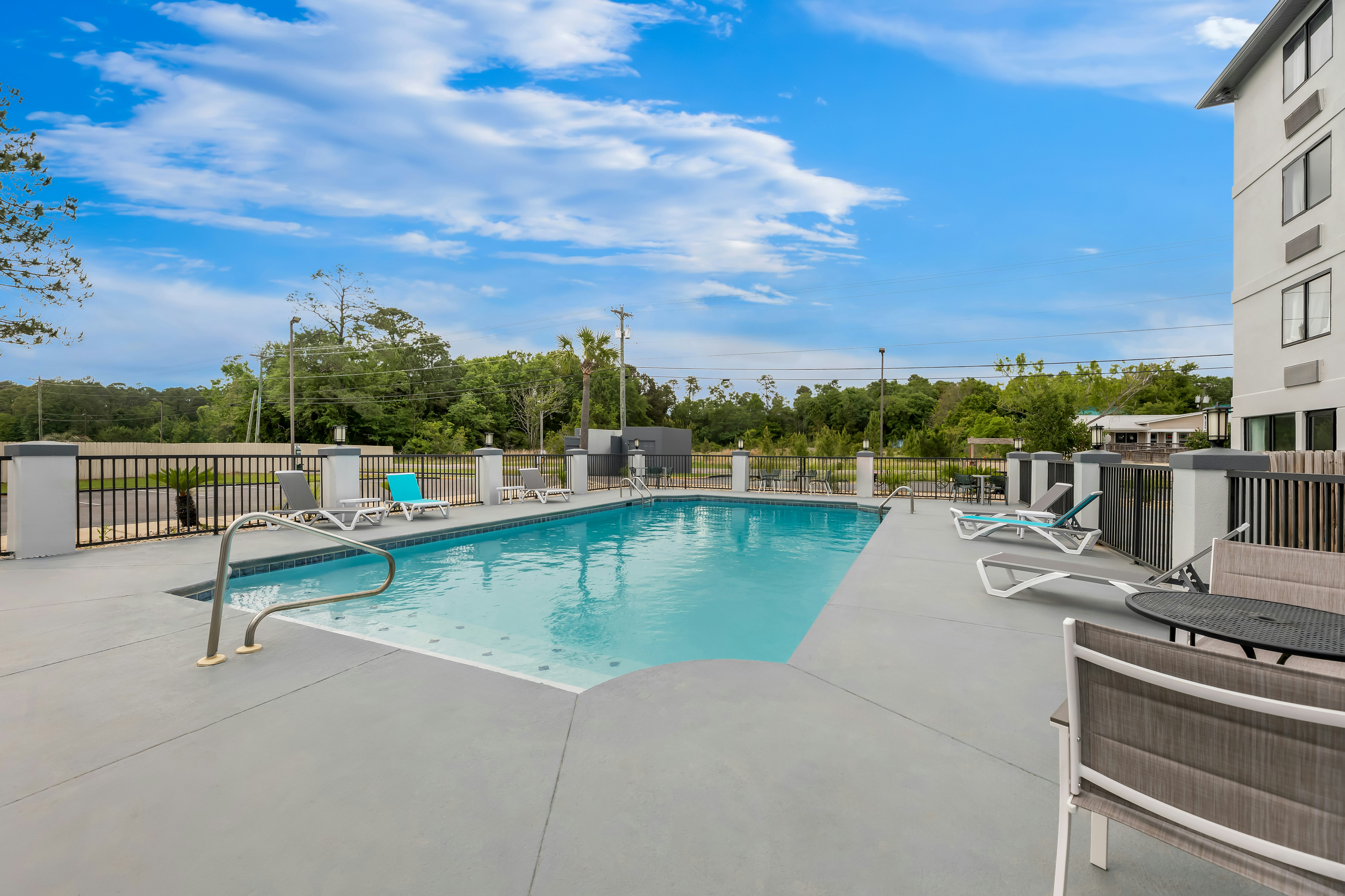 Spark by Hilton Biloxi Ocean Springs 30/30