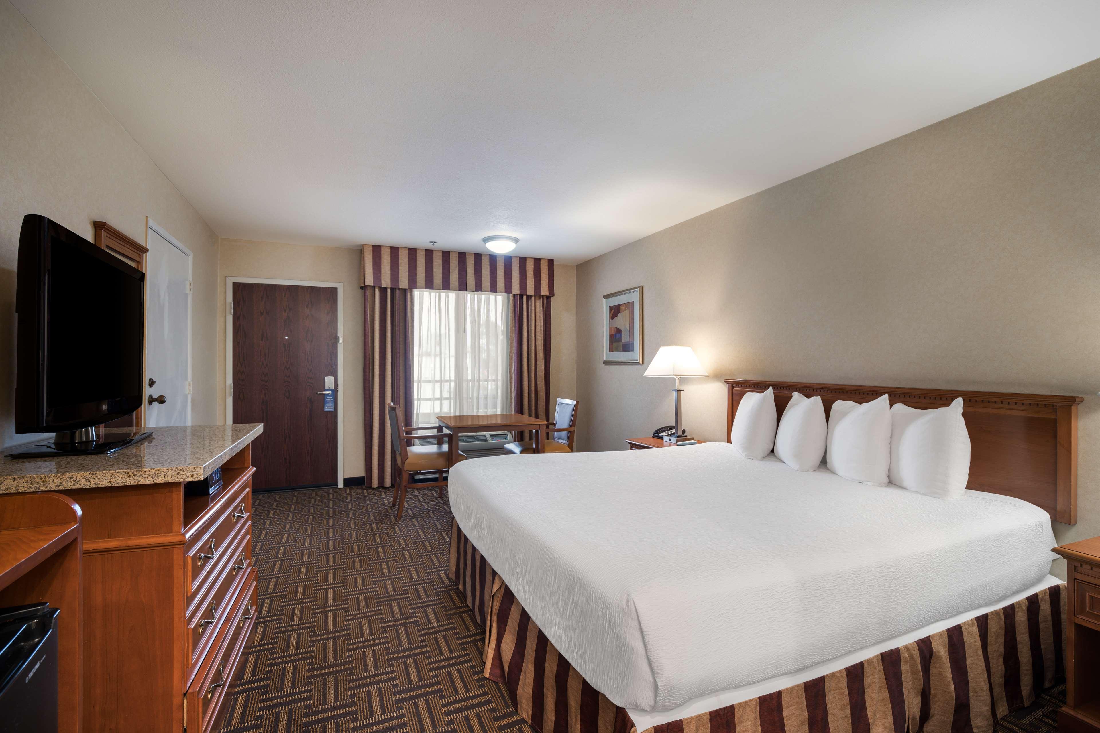 غرفة، Best Western Norwalk Inn 3/6