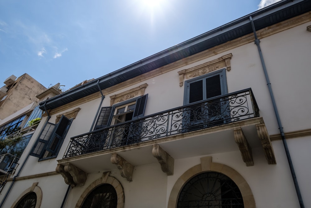 La Maltese Boutique Limassol 2/50