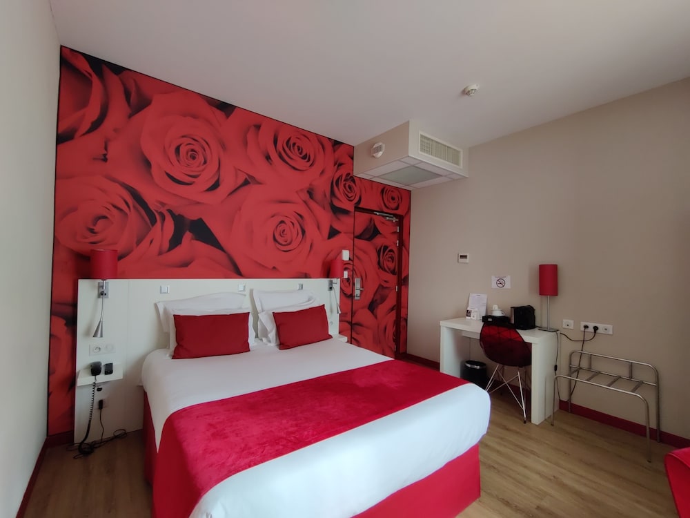 Hotel the Originals de L Univers Montlucon 7/58