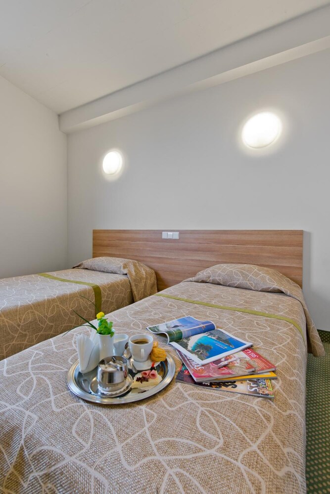 GREEN VILNIUS HOTEL 45/60