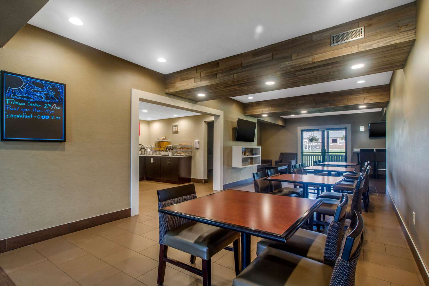 Comfort Suites Danville KY 19/25