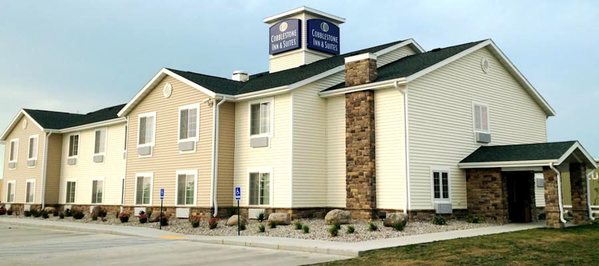 Cobblestone Inn and Suites Langdon 1/24