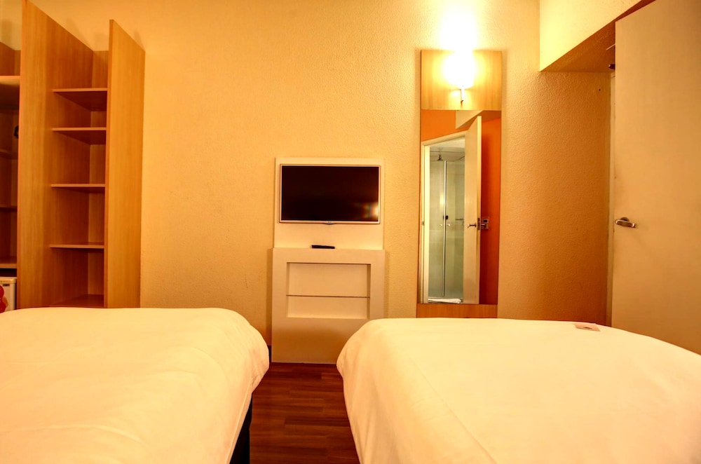 Ibis Vitoria Praia Do Canto 14/75