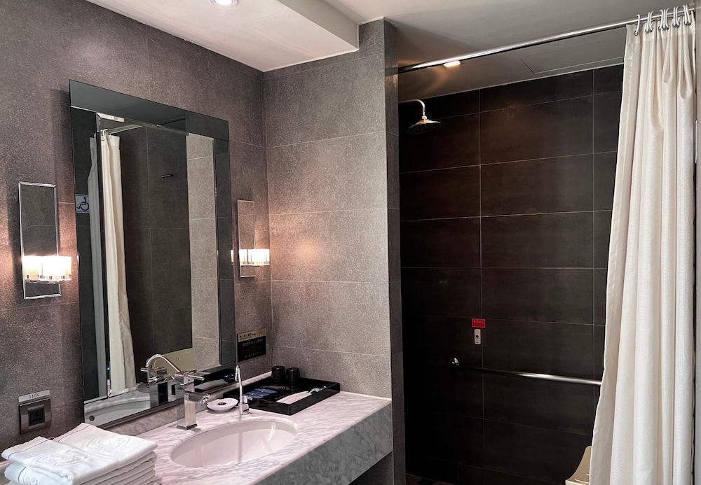 Talmud Hotel Kaohsiung Loveriver 40/50