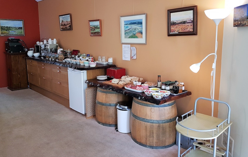 MARGARET RIVER BED AND BREAKFAST 6/48