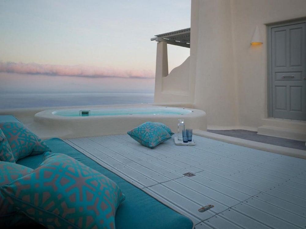 Dome Santorini Resort 27/46