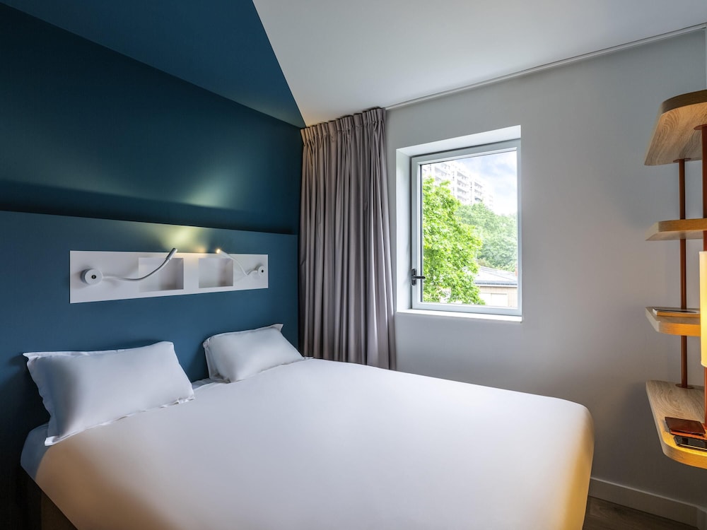 Ibis Budget Paris Clichy Mairie 17/65