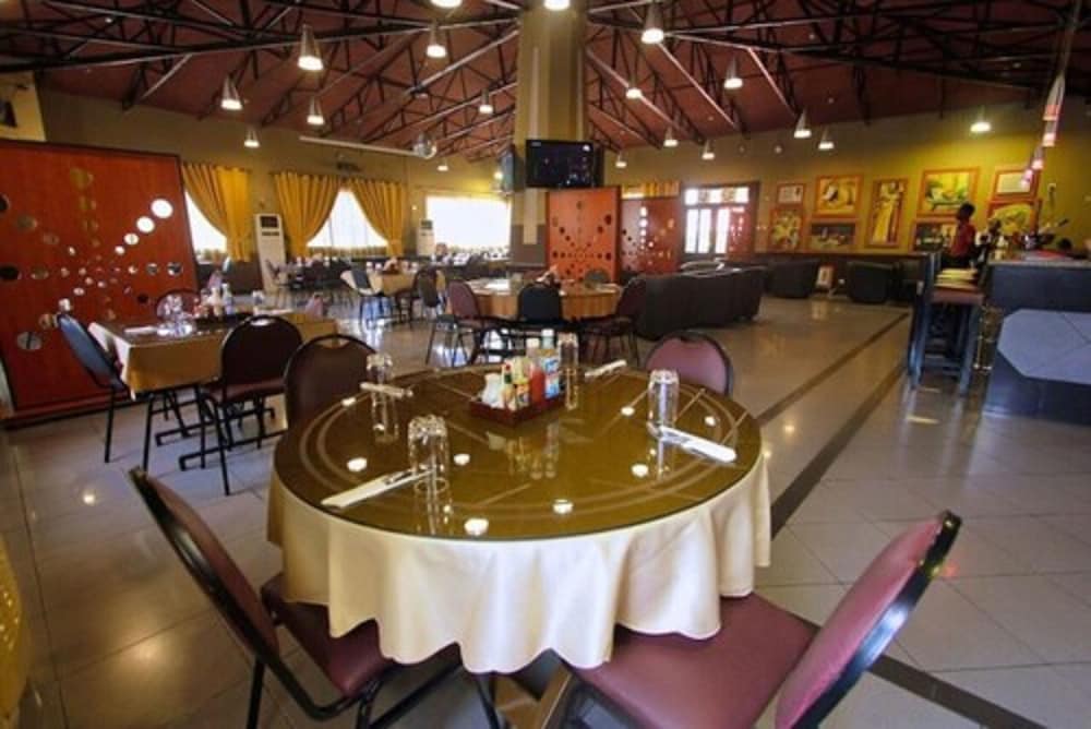 Carliza Hotel 15/21