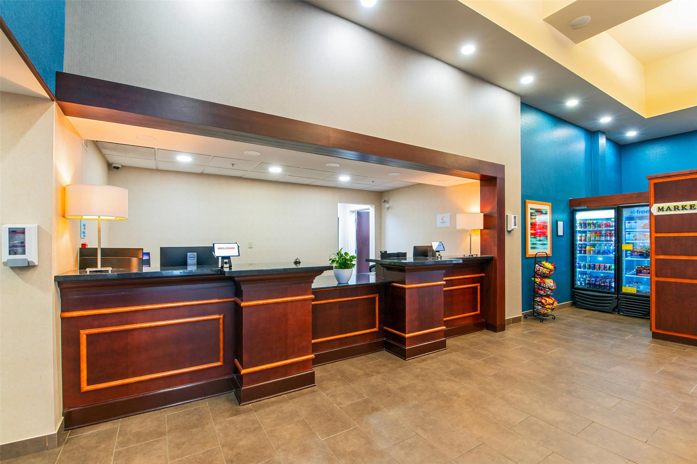 Comfort Inn & Suites Kincardine, ON 7/28