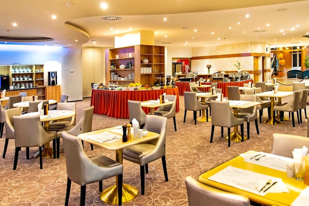 Cosmopolitan Bobycentrum - Czech Leading Hotels 31/41