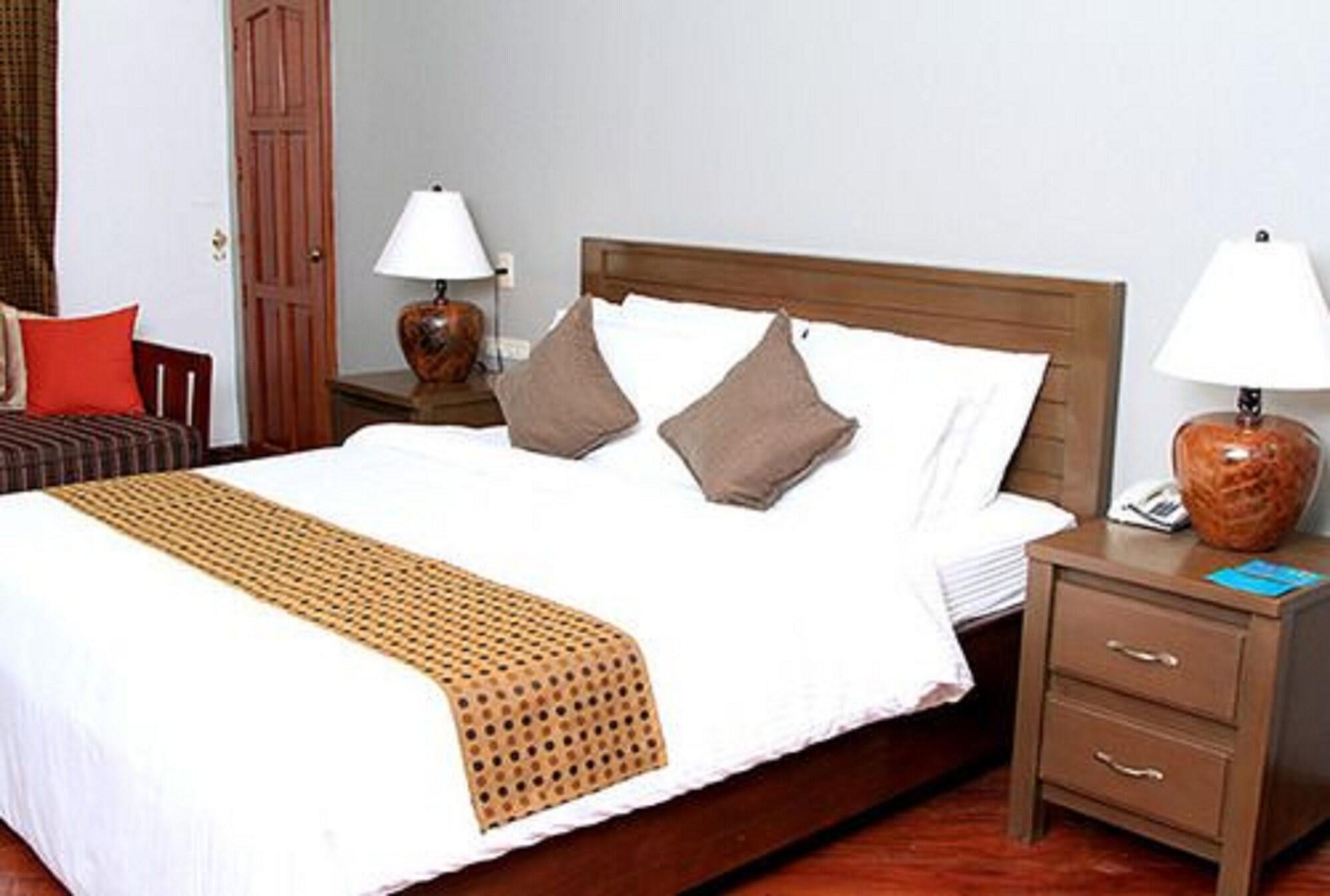The Inns by the Oriental Bacolod 23/36