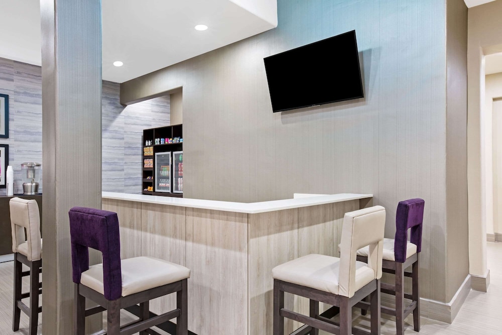 La Quinta Inn & Suites by Wyndham Pharr North McAllen 49/58