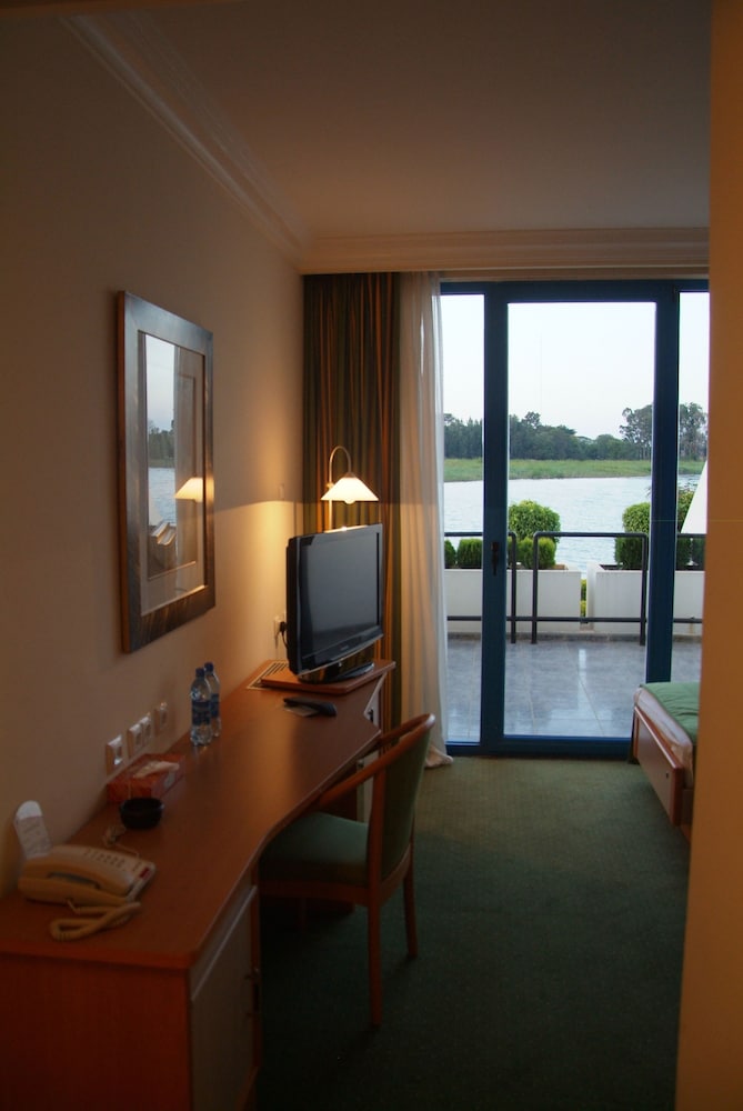 Blue Nile Resort 35/50